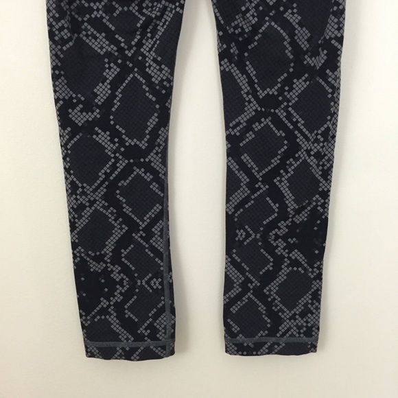 LULULEMON Hi-Rise Wunder Under Snake Leggings - Picture 11 of 13